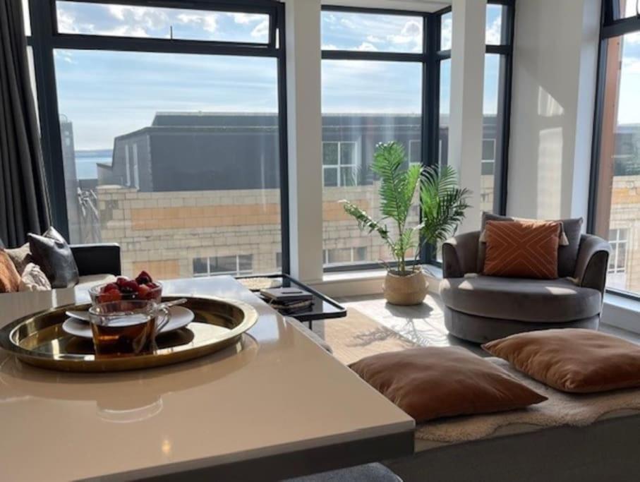 The Pad By The Beach Penthouse Apartment With Sunset And City Views Bournemouth Exterior photo