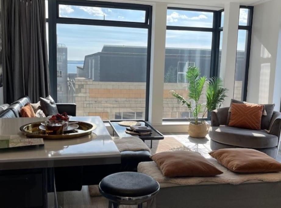 The Pad By The Beach Penthouse Apartment With Sunset And City Views Bournemouth Exterior photo